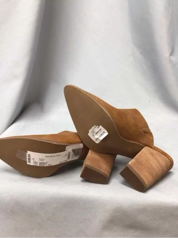 ABOUND SIZE 7 1/2 Ladies SHOES