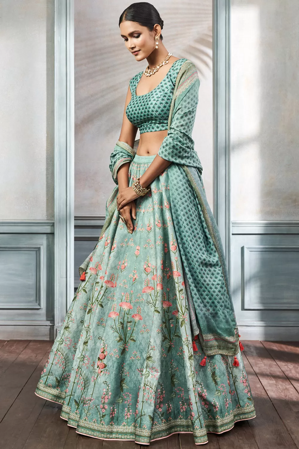 Aditri Lehenga Set