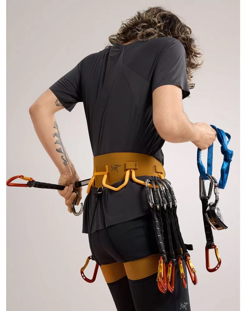 AR-385A Harness Women's