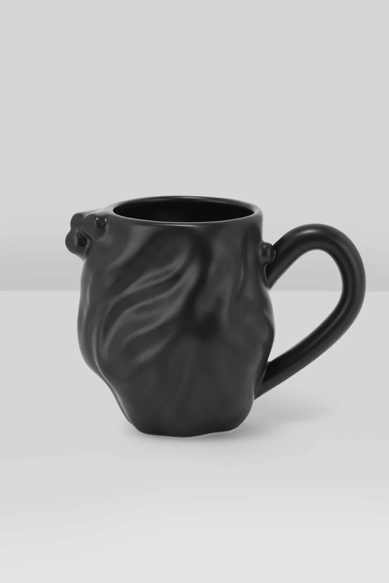 Black Heart Mug [B]