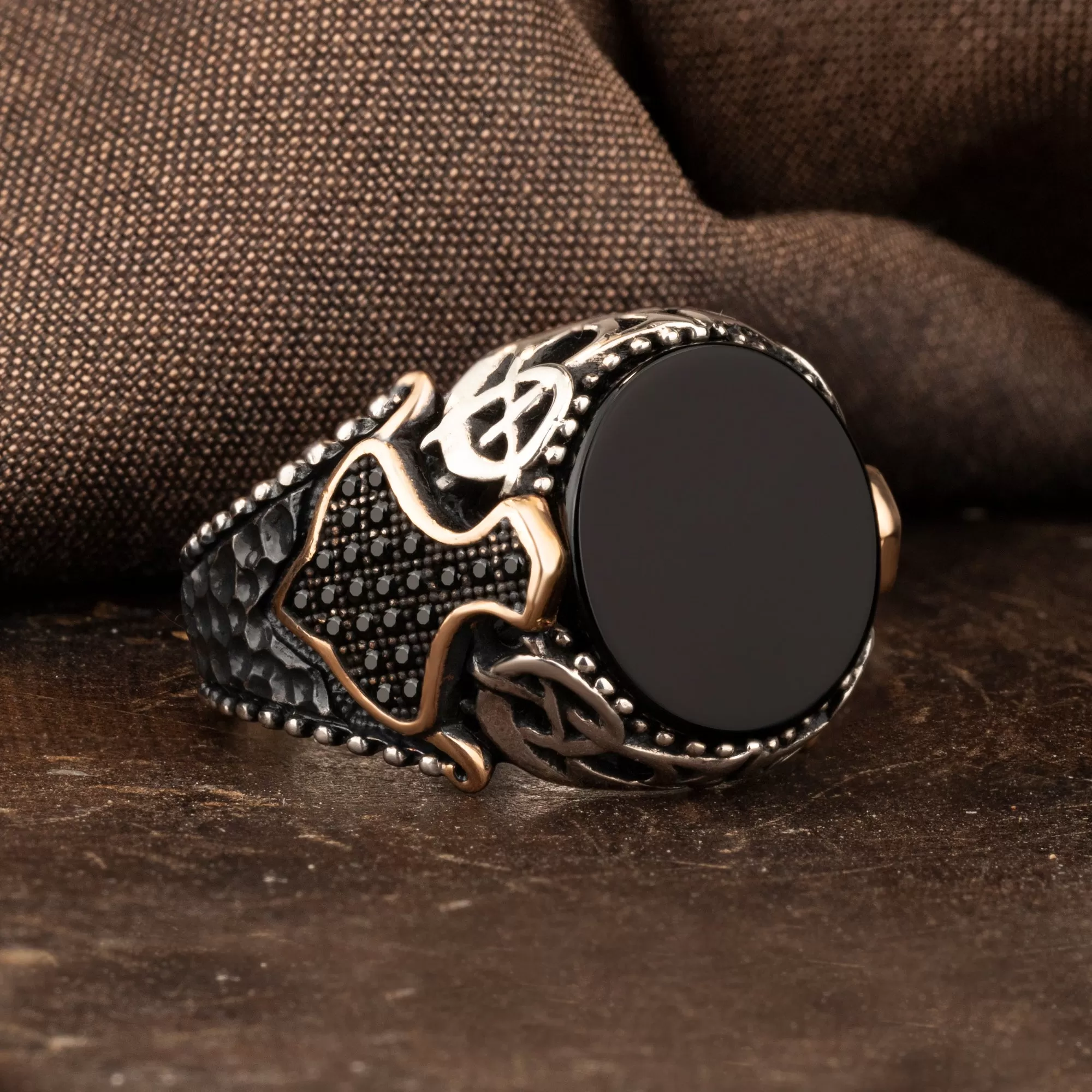 Black Onyx Stone with Small Black Zircon Stones on the Side Circle Silver Men's Ring