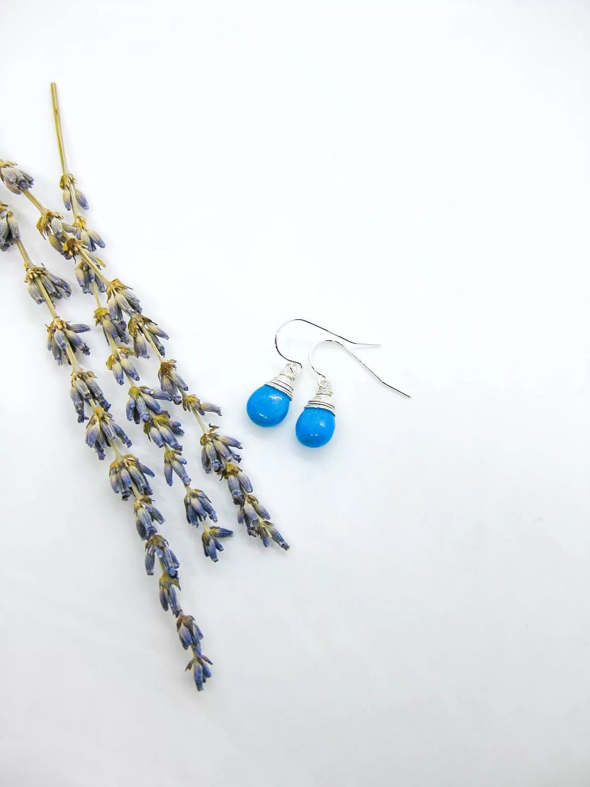 Chamomile: Blue Turquoise Earrings - e746