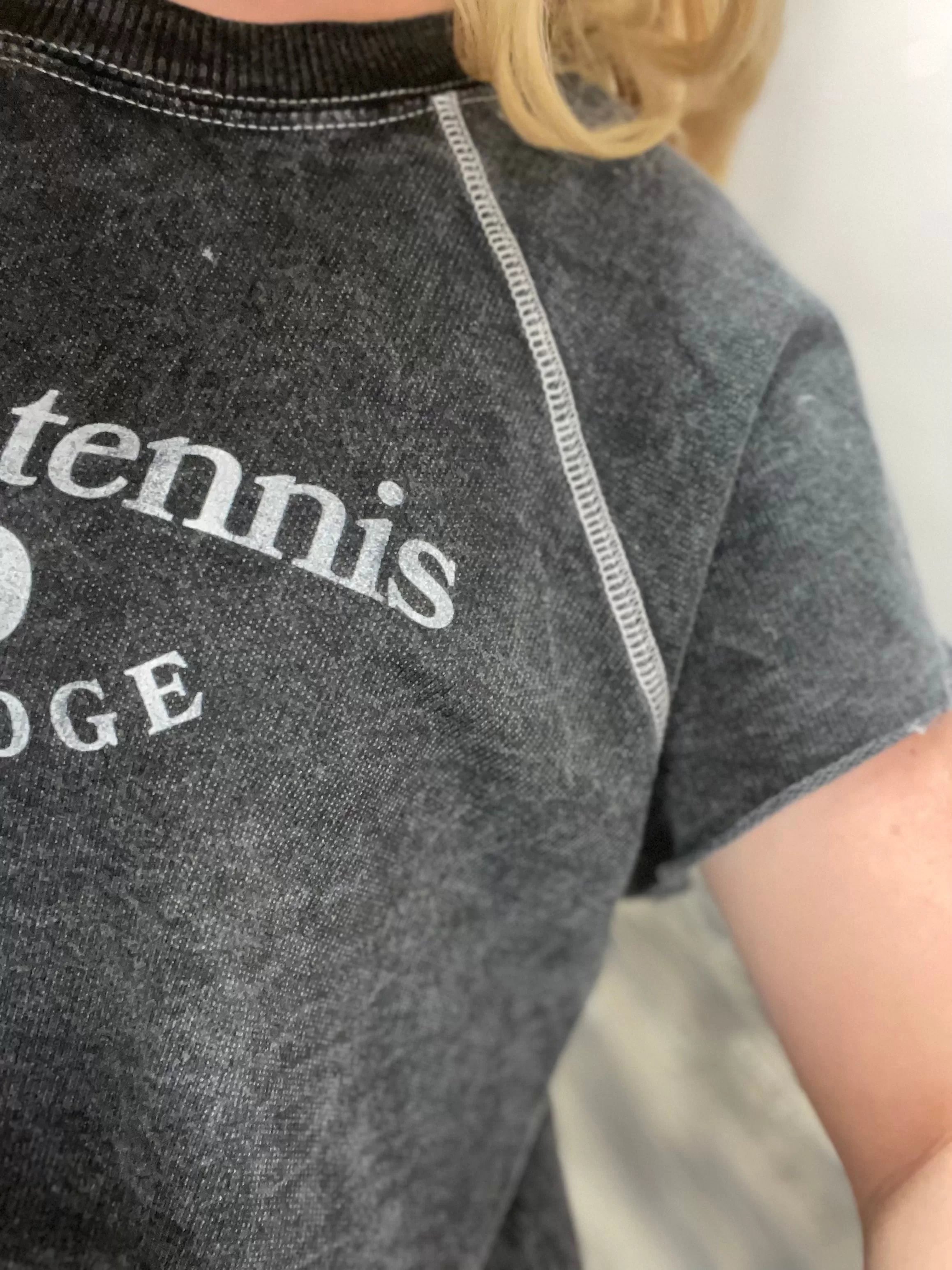 Club De Tennis Tee