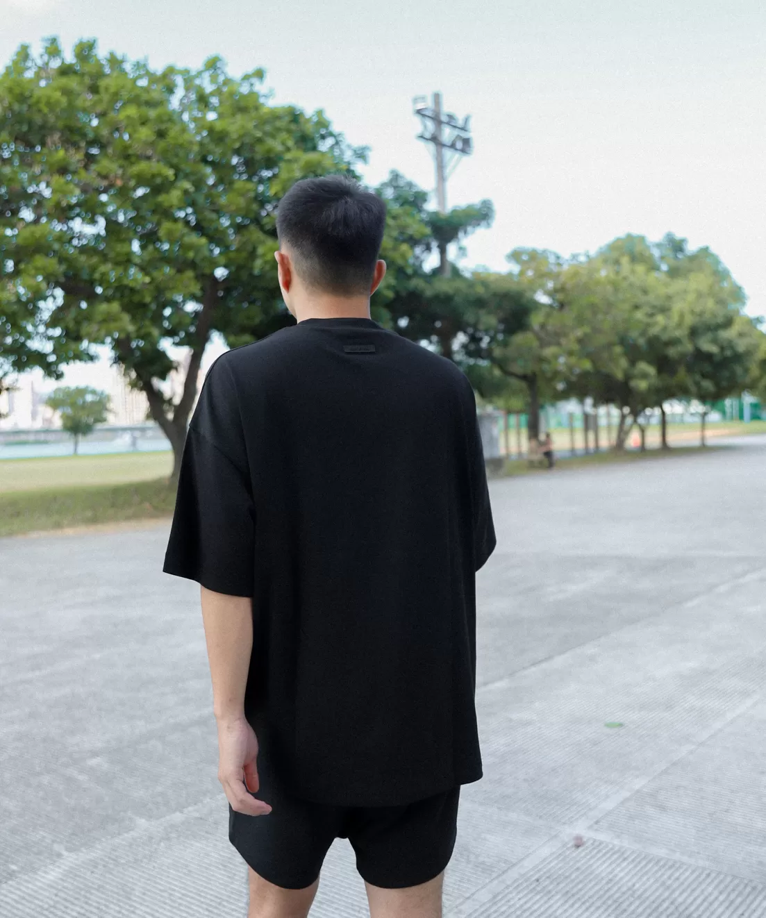 FOG Fear Of God ESSENTIALS  "Small Logo" TEE 【125BT232】