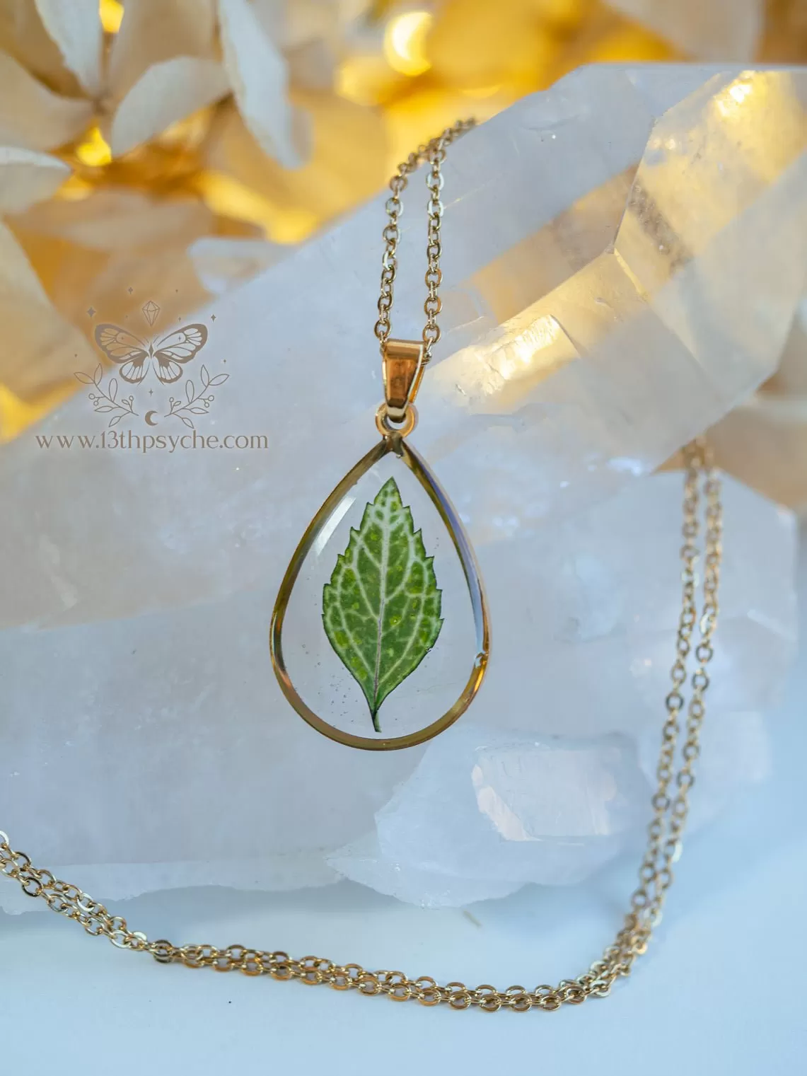 Green dried leaf teardrop resin pendant necklace