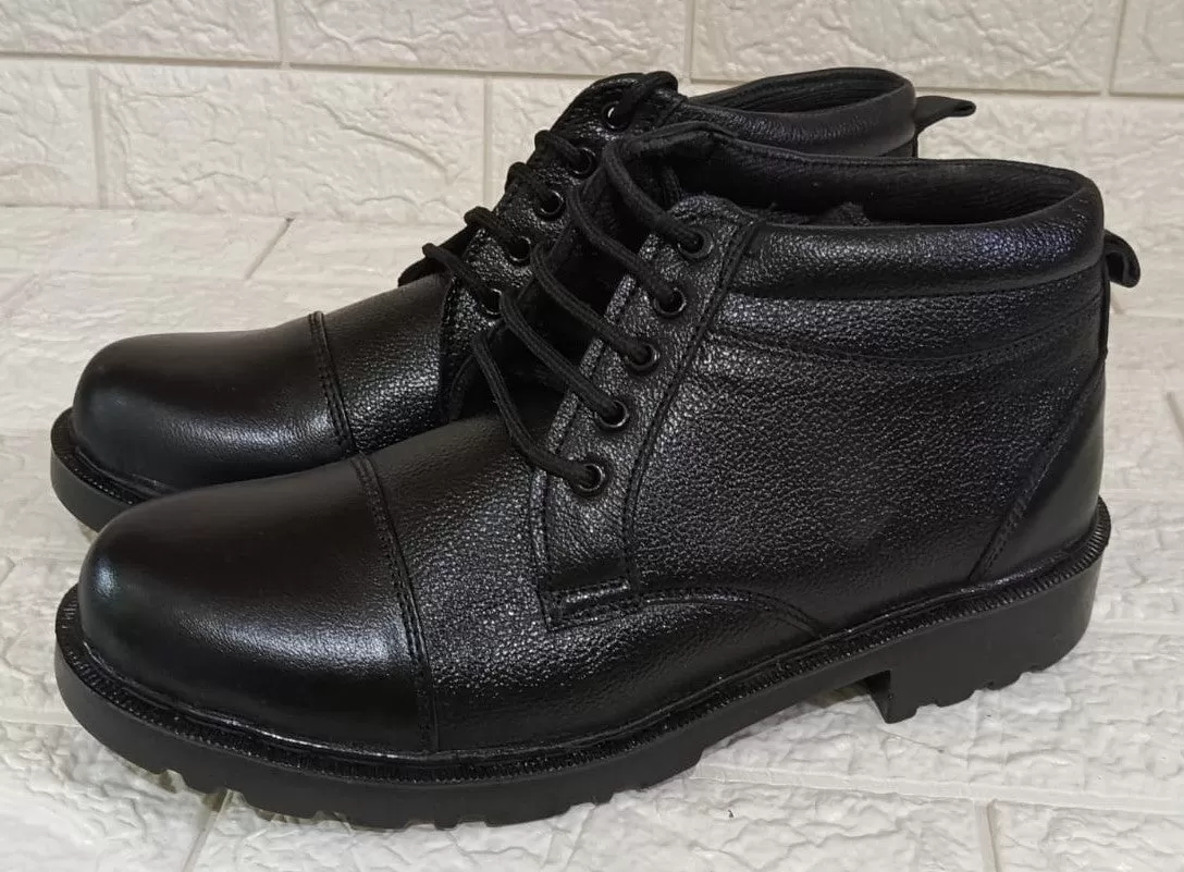 Leather Boot Shoes - Defective