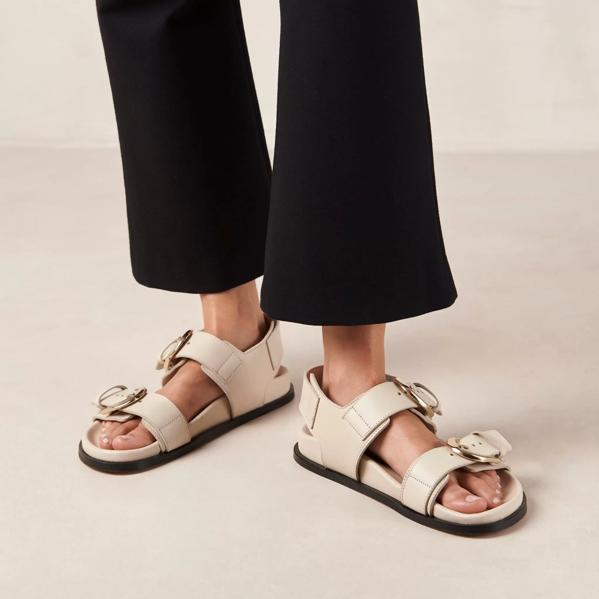 Leone Cream Leather Sandals