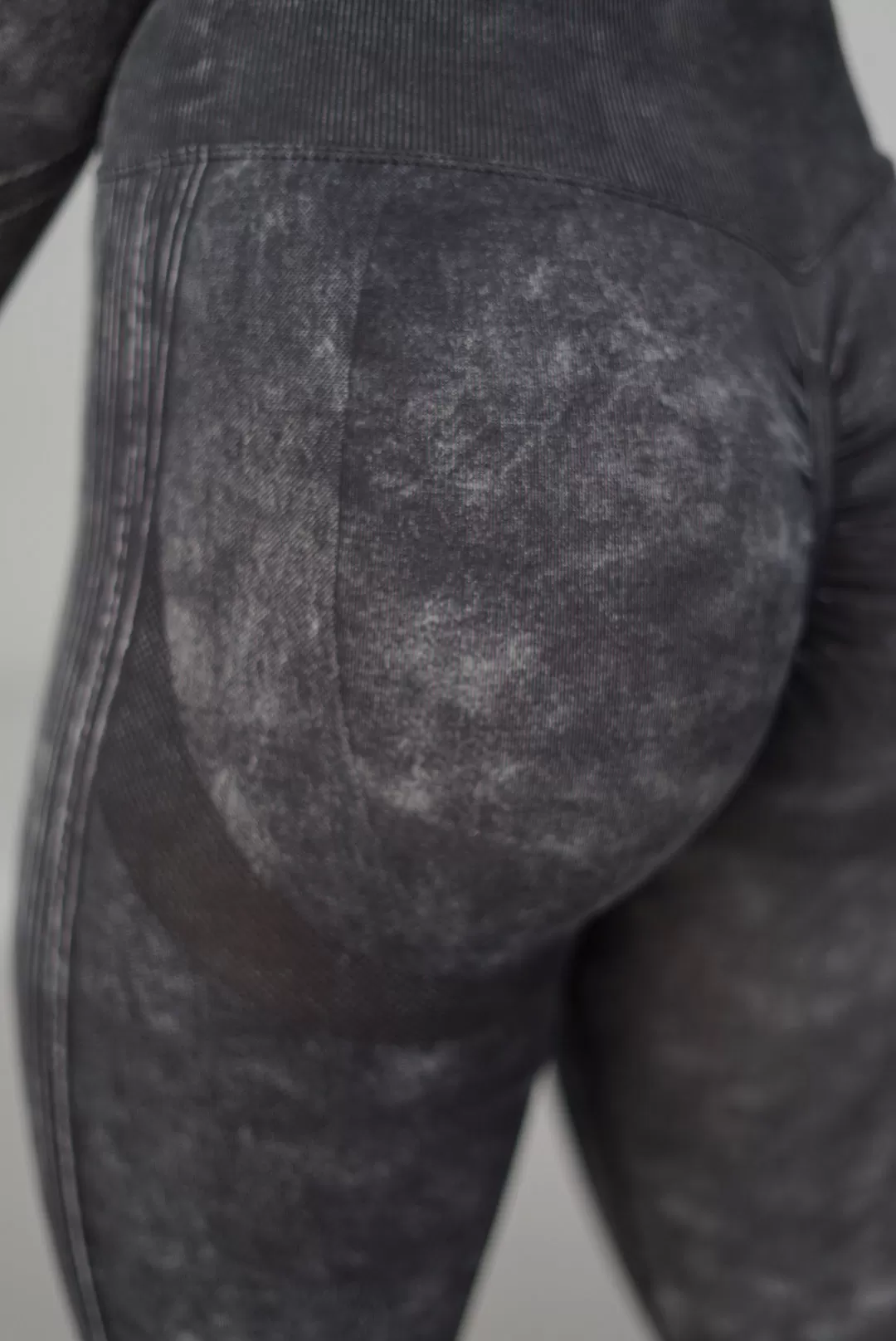 STORM SEAMLESS LEGGINGS