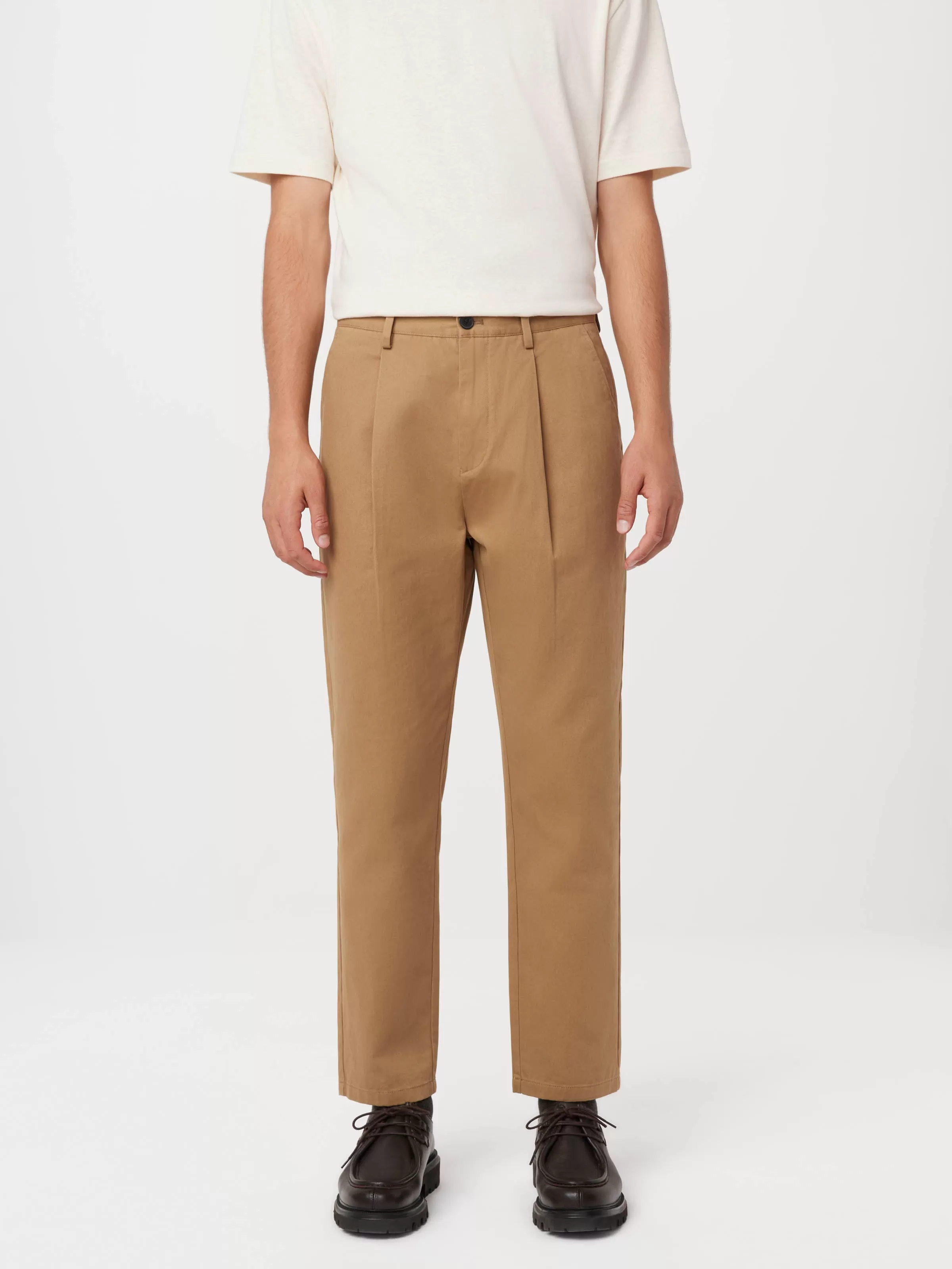 The Jamie Pleated Chino Pant in Antique Yellow